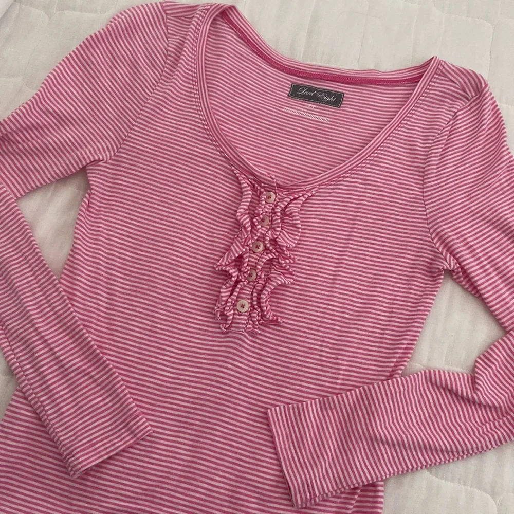 Long sleeve cotton stripe ruffle Henley scoop neck T-shirt Barbie Barbiecore - Picture 6 of 15